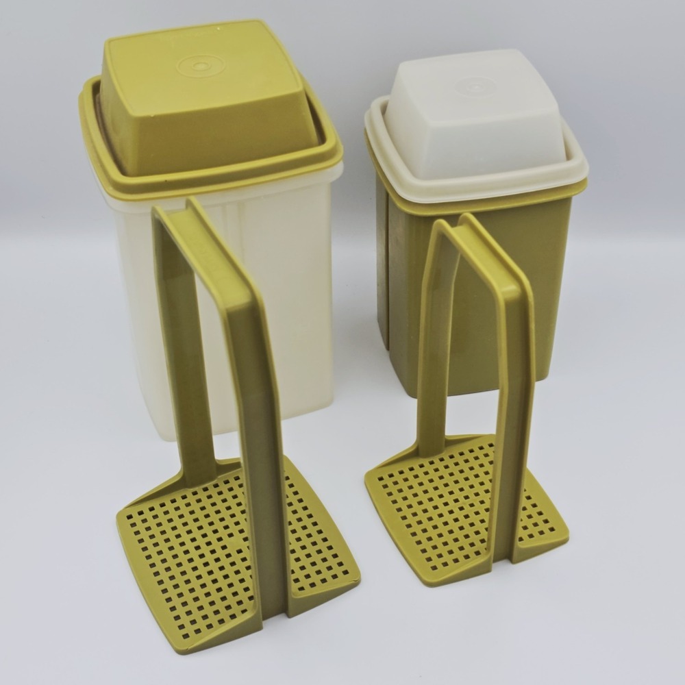 Tupperware Pick a Deli Pickle Olive Keeper Green Lid Insert Set of 2 Sizes Lot - Picture 2 of 3